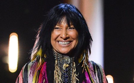 Oscar-winning artist Buffy Sainte-Marie has honorary degree revoked after faking Indigenous ancestry