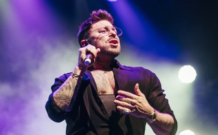 Blue's Duncan James reveals stripper boyfriend is moving in to live with him and his mother - eight months after split from long-term partner was revealed