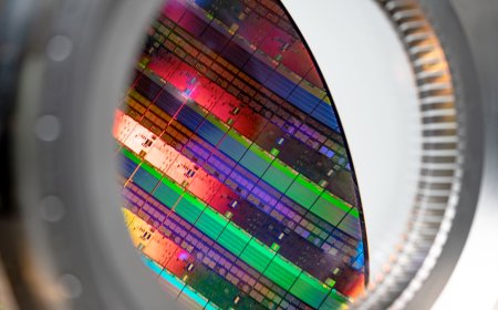 Nikon weaponizes lower prices to break ASML's lithography monopoly — tech giant leverages in-house manufacturing to slash prices to lure back American chipmakers