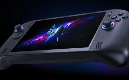 Acer's Predator Atlas 8 handheld gaming PC with new Intel G-series chips looks a lot like a beefier Lenovo Legion Go S