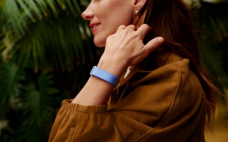 Google unveils screenless Fitbit Air and Google Health app to replace Fitbit