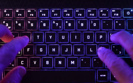 Trojan abuses Microsoft Phone Link app to steal your passwords