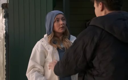 Coronation Street villain Megan Walsh makes a surprise return - as viewers brand her scenes 'creepy' after dark grooming storyline