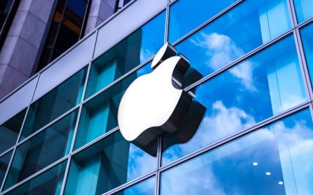 Apple (AAPL) Stock Surges as Tim Cook Joins Trump’s China Delegation and Institutions Pile In