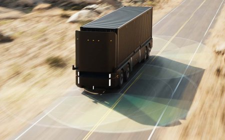 This Californian start-up just shocked the haulage world with its weird, cab-less autonomous delivery bot