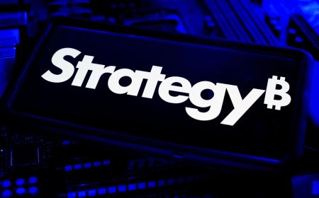 Strategy (MSTR) Stock Surges on TD Cowen’s $400 Price Target After Massive Bitcoin Acquisition