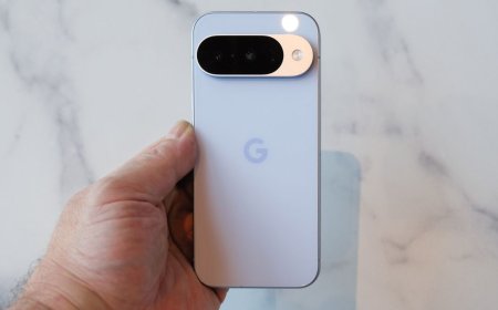 Mint Mobile just quietly dropped its best Google Pixel 10 deal ever — the device is just $300 right now, and you get a cheap unlimited plan too