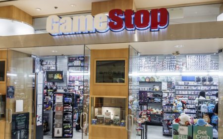 GameStop offers $56 billion for eBay, struggles to explain how it'll pay for it