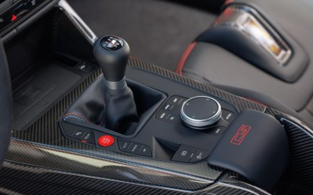 BMW sends off the 6th-gen M3 CS with a manual gearbox, rear-wheel drive