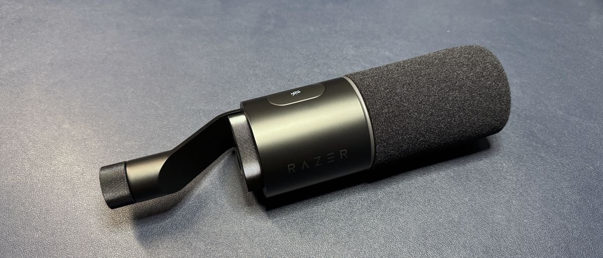 Razer Seiren V3 Pro Review: USB, XLR, and 32-bit float