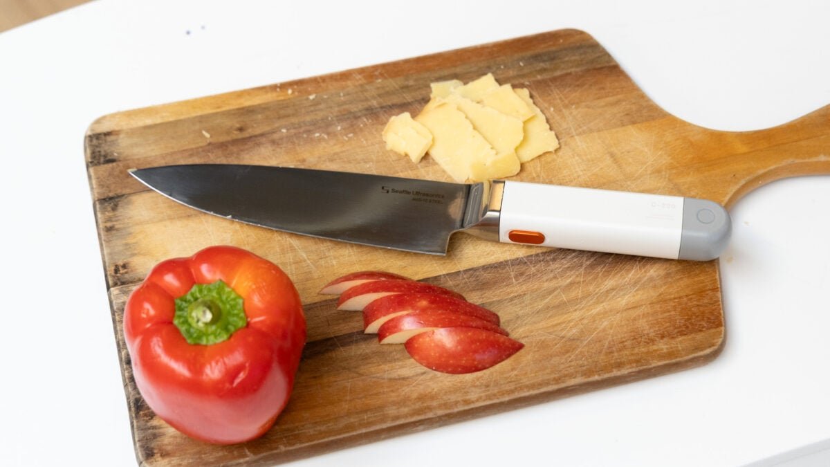 This Ultrasonic Knife Is More Than Just a Gimmick—at Least Sometimes