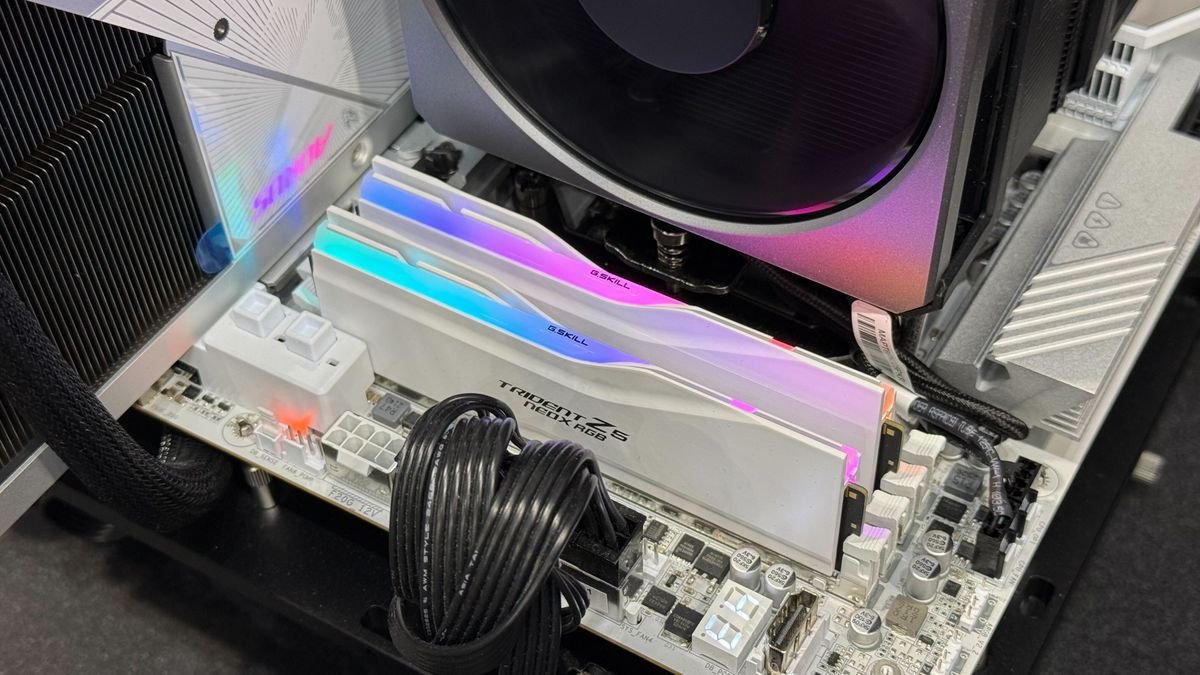 AMD EXPO ULL RAM drops at jaw-dropping $1,099 despite promises of it being 'effectively the same price' — DDR5-6000 C26 32GB kit sports 80% ULL tax