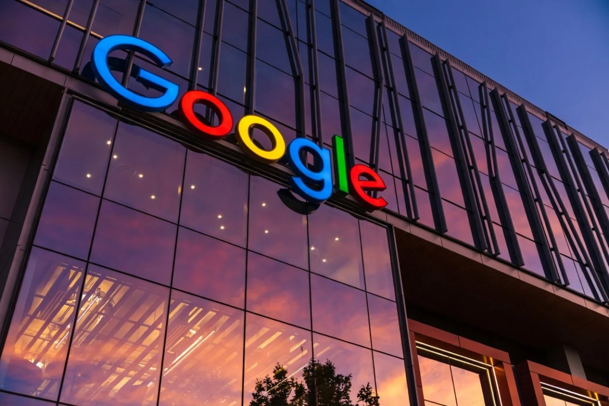 Alphabet (GOOGL) Stock: ARK Invest and Berkshire Hathaway Seize Opportunity After Equity Raise