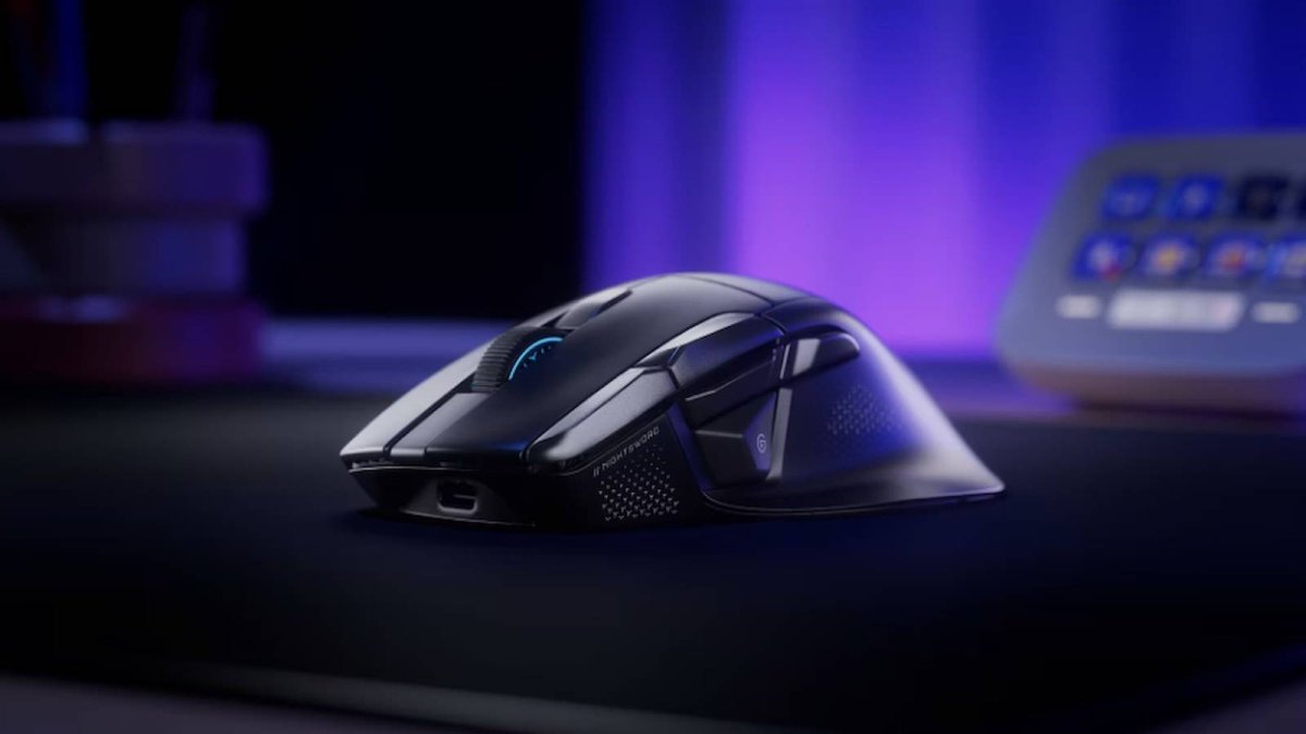 This $130 Gaming Mouse Puts Stream Deck Controls Right Under Your Thumb