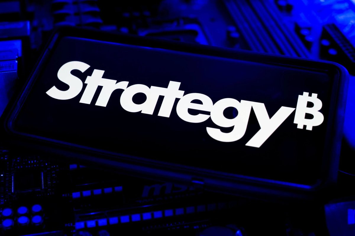 Strategy Inc. Hints at More Bitcoin Purchases as Saylor Posts Cryptic Market Tease