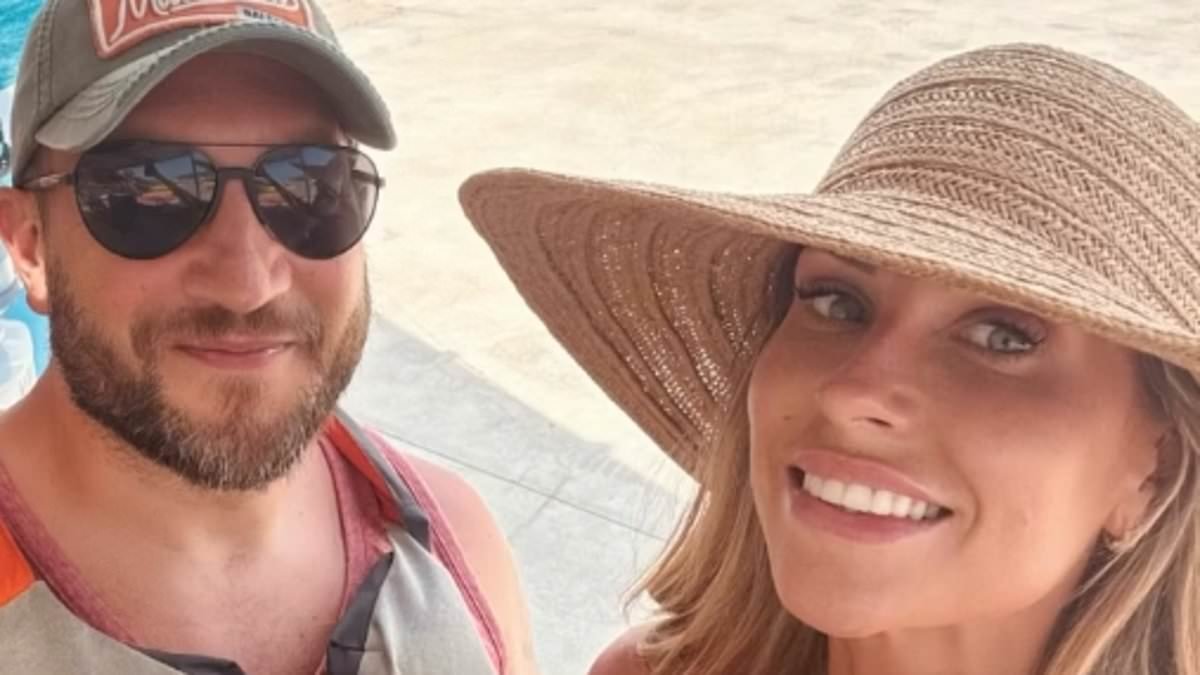 Mrs Hinch hits back as mum-shamers criticise her for 'taking her kids out of school to go on holiday'