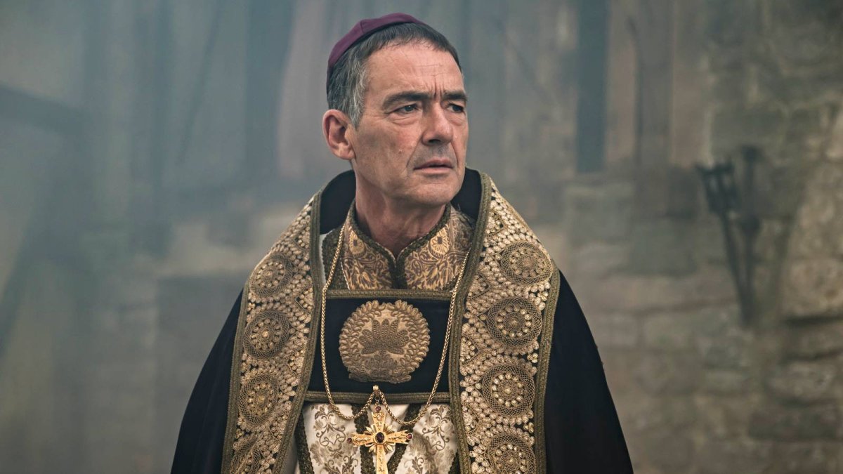 2025’s Most Binge-Worthy Fantasy Epic Is Staging a Worldwide Comeback Before Season 2