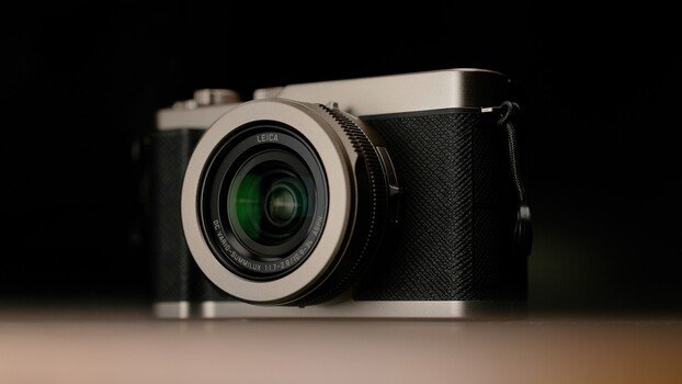 The Panasonic Lumix L10 Is a Compact Camera That Might Change How You Think About Photography