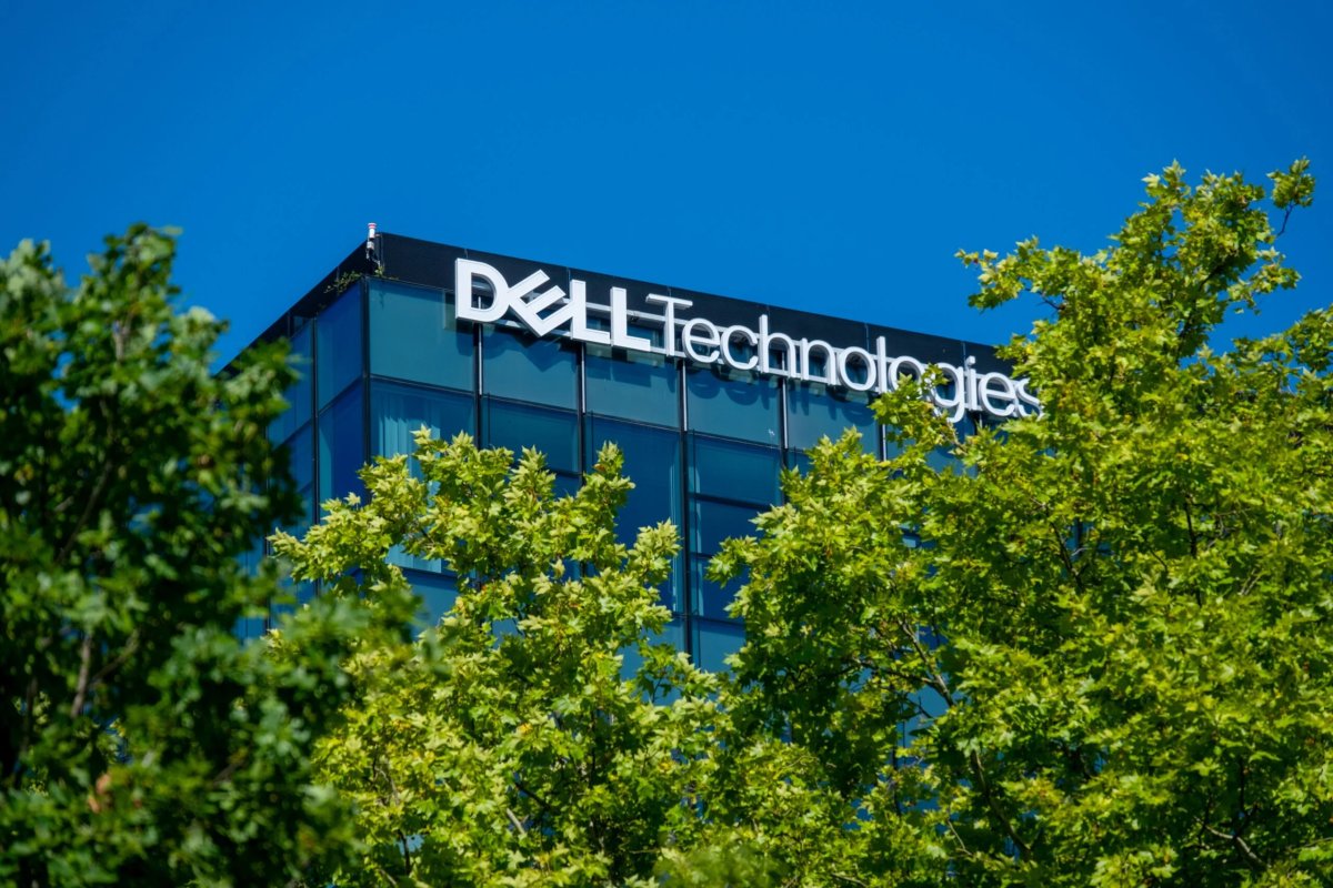 Dell (DELL) Stock Surges on Record AI Server Sales and New XPS 13 Reveal