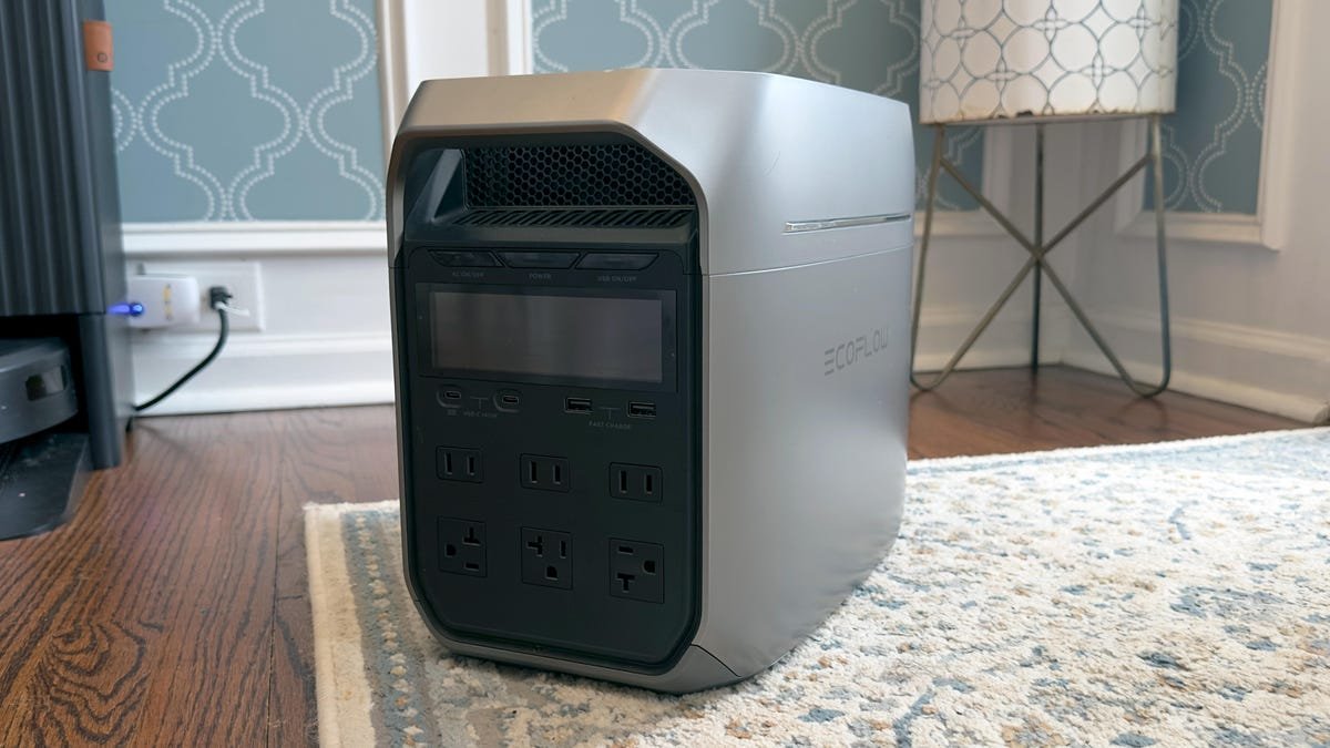 I always keep 3 devices connected to a power station - here's why