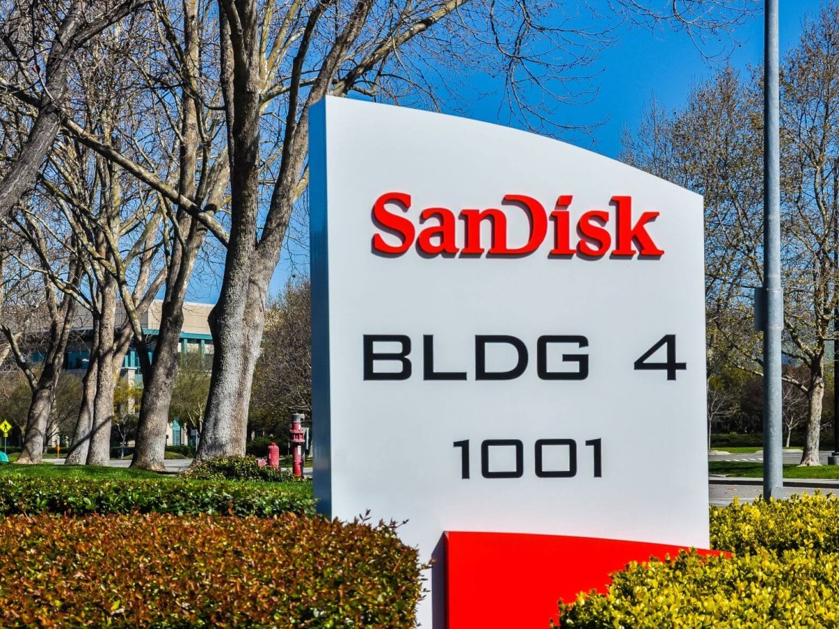 Sandisk (SNDK) Stock Soars 18% Following Micron’s Stellar Quarterly Performance