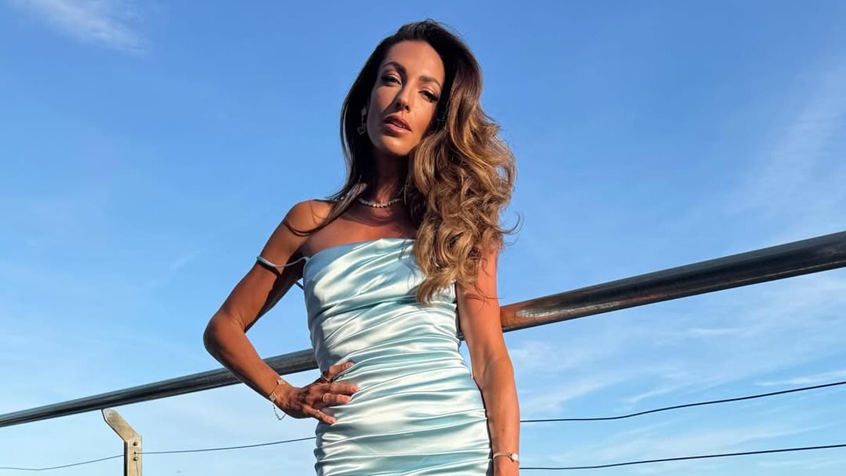 Inside the snarky group chat gossip about Victoria Montano as her $10,000-a-week Darling Point mansion listing raises eyebrows