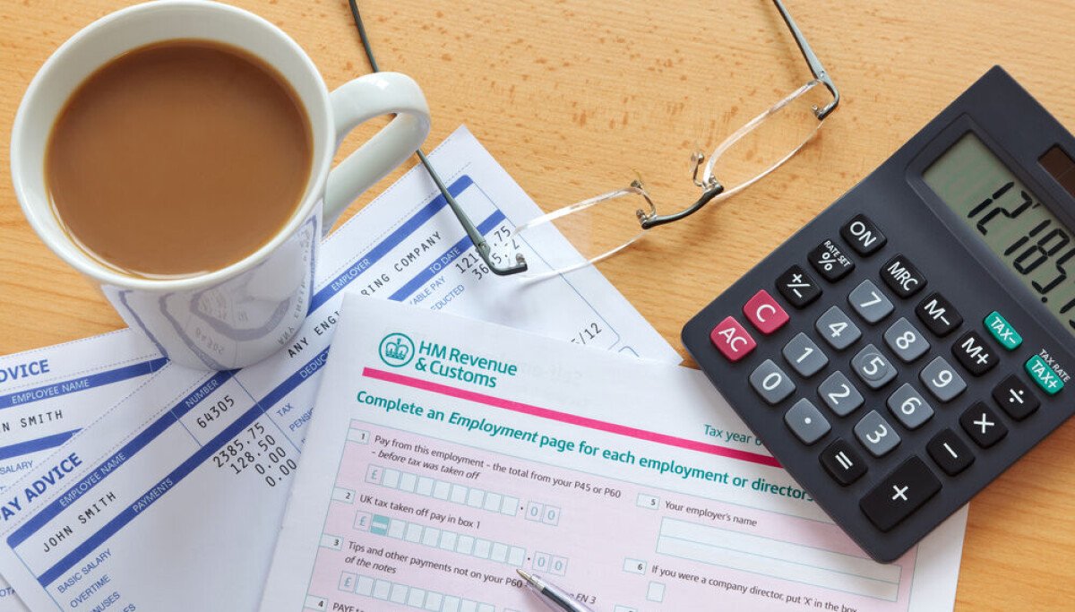UK tax collector hands Capgemini £600M contact center deal, delays start of £2.4B CRM contract