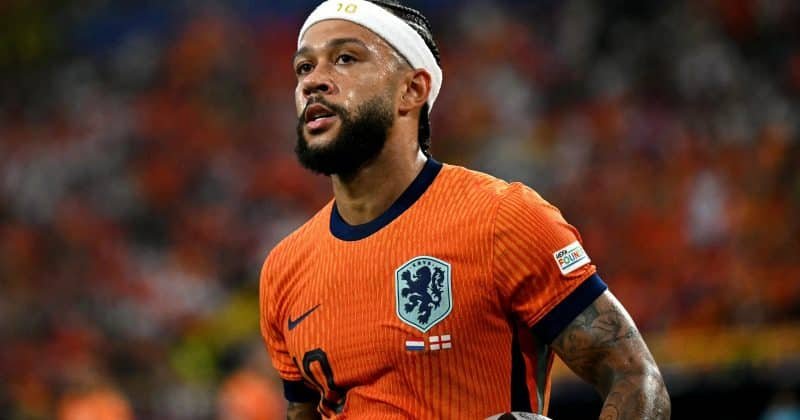 Netherlands’ Memphis Depay, Bart Verbruggen fit to start against Japan