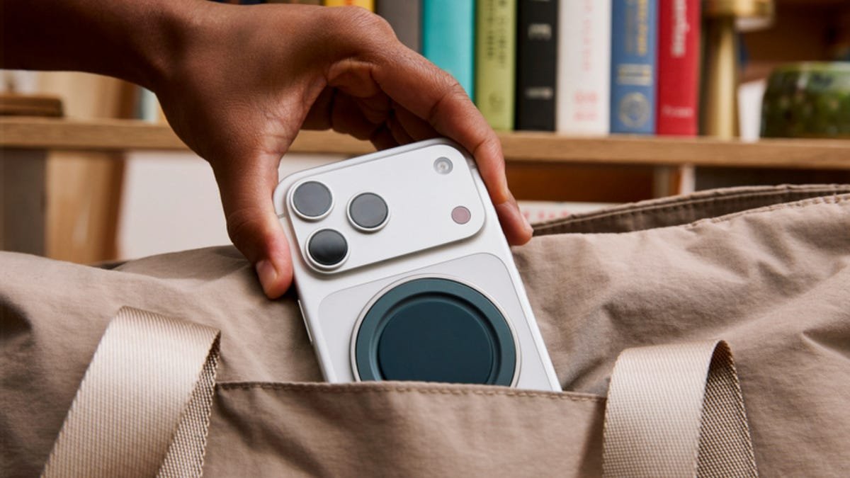 Flat PopSockets Are Here (and I Like It Better Than OhSnap's Flat Grip)