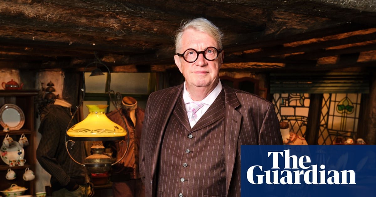 Mark Williams: ‘I browsed tractor magazines with Robbie Coltrane on the set of Harry Potter’