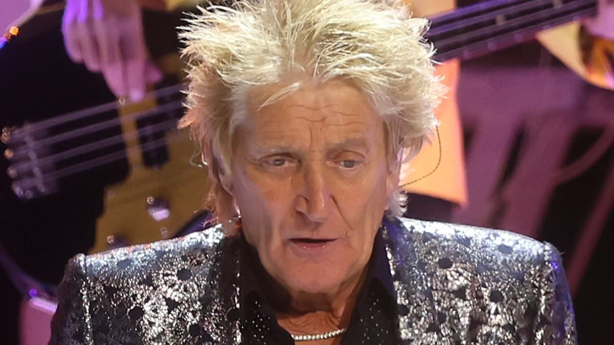 Rod Stewart, 81, forced to use OXYGEN TANK as he nearly faints mid-concert… days after abruptly canceling show over health issues