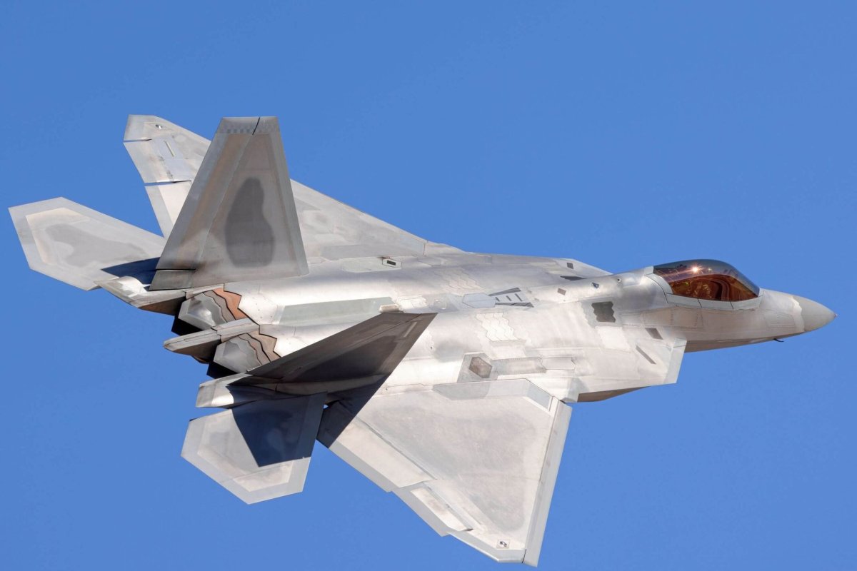 Lockheed Martin (LMT) Secures $2.8B Pentagon Contracts for F-35 Support and CH-53K Program