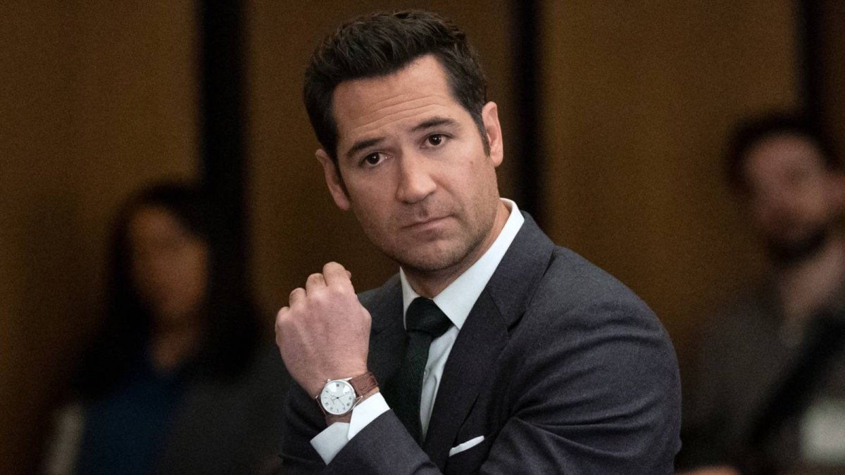 Apple TV’s ‘Lincoln Lawyer Meets Gone Girl’ Is A Hit Legal Thriller With Unmatched Potential