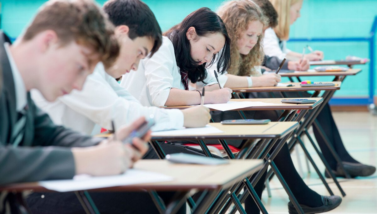 UK exam watchdog frets over smart specs turning GCSEs into Google searches