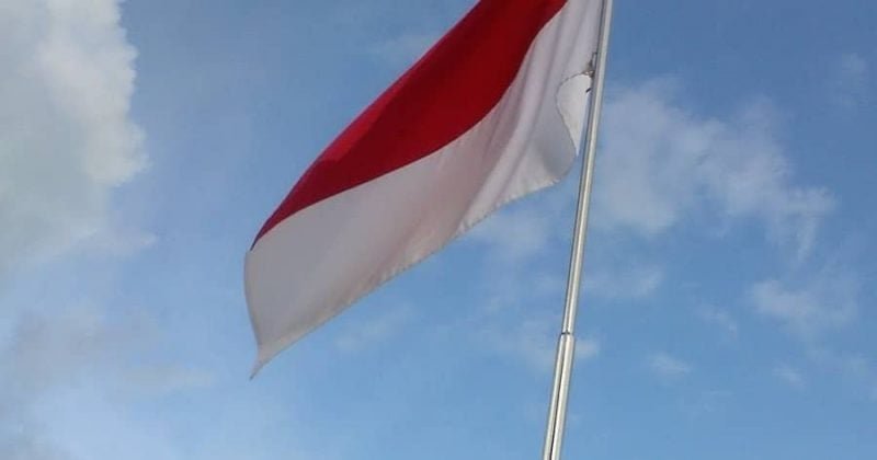 Indonesia stocks tumble 37% as rupiah hits all-time low and global investors flee