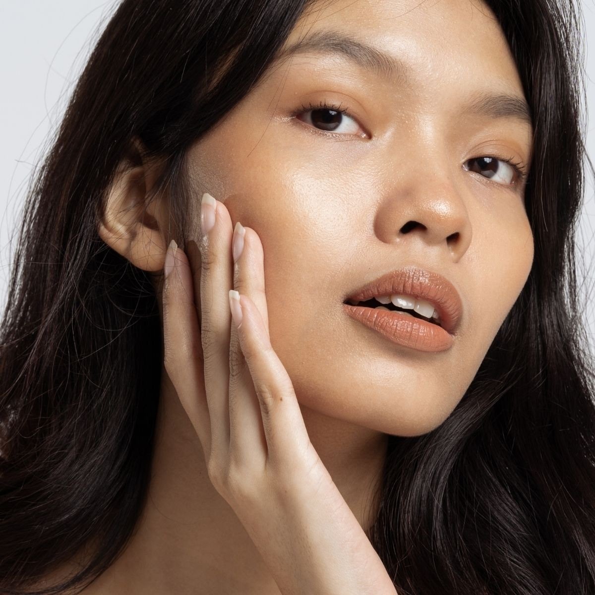Derms Swear This On-Sale Skincare Prevents Post-Travel Skin Freak Outs