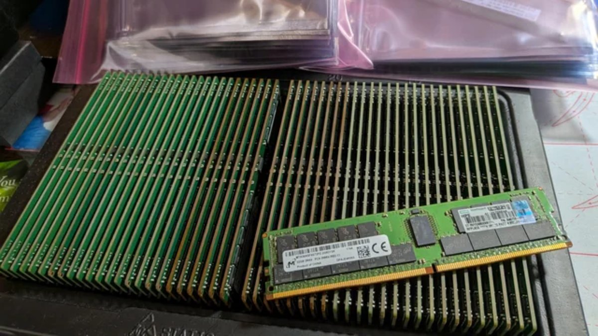 Meta fights soaring hardware costs by reusing old DDR4 server memory in new DDR5-only servers — custom CXL 2.0 chip marries legacy DDR4-2400 with cutting-edge DDR5-6400