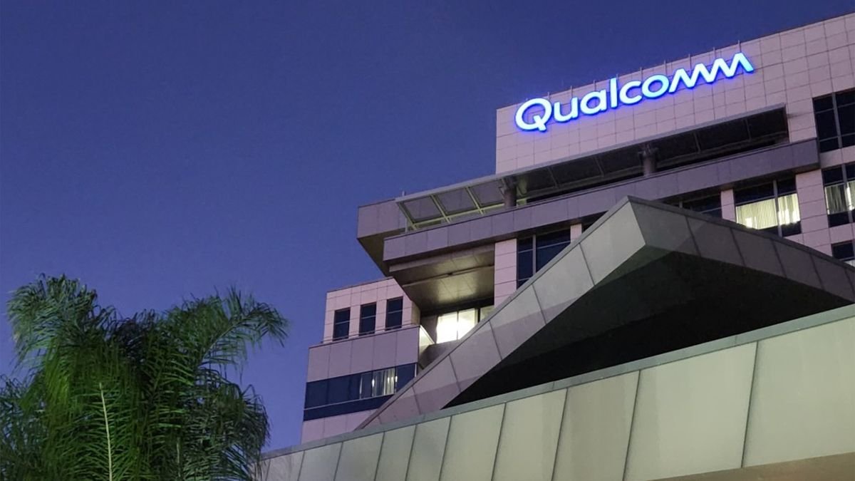 Qualcomm reveals HBC near-memory AI architecture, AI250 and AI350 accelerators — touts 6x higher bandwidth-per-watt compared to HBM, 200x capacity compared to on-chip SRAM