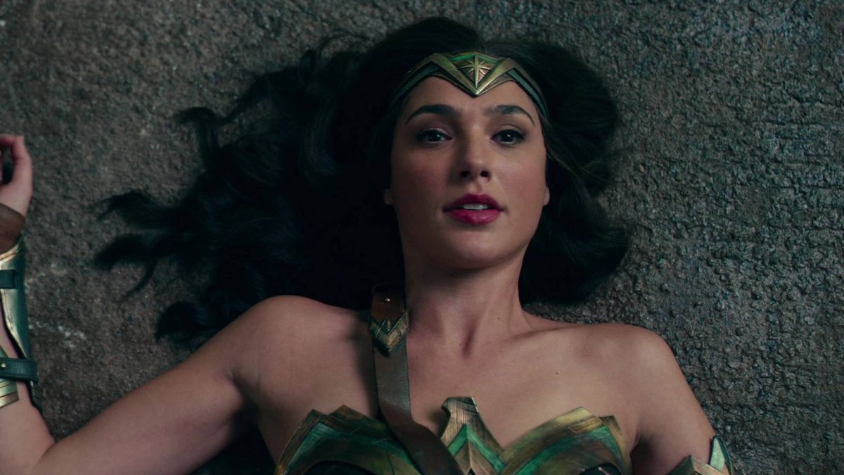 Zack Snyder's DCEU Team-Up Movie Easily Dethroned By Devil Wears Prada 2 In All-Time Box Office Charts