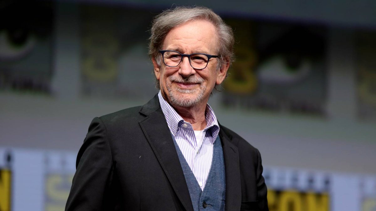 Steven Spielberg forgotten E.T. sequel is officially canon, but should it be?