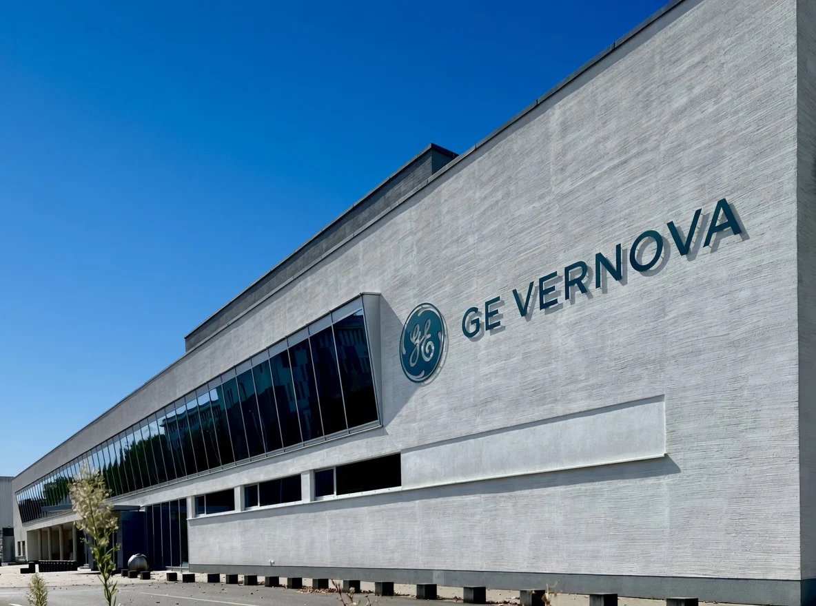 GE Vernova (GEV) Stock Falls 11% Despite Record Earnings — Time to Buy the Dip?