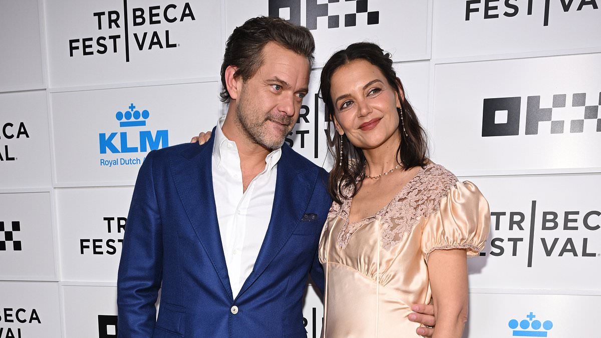 Katie Holmes and Joshua Jackson fans fawn over the Dawson's Creek stars as they make flirty red carpet display
