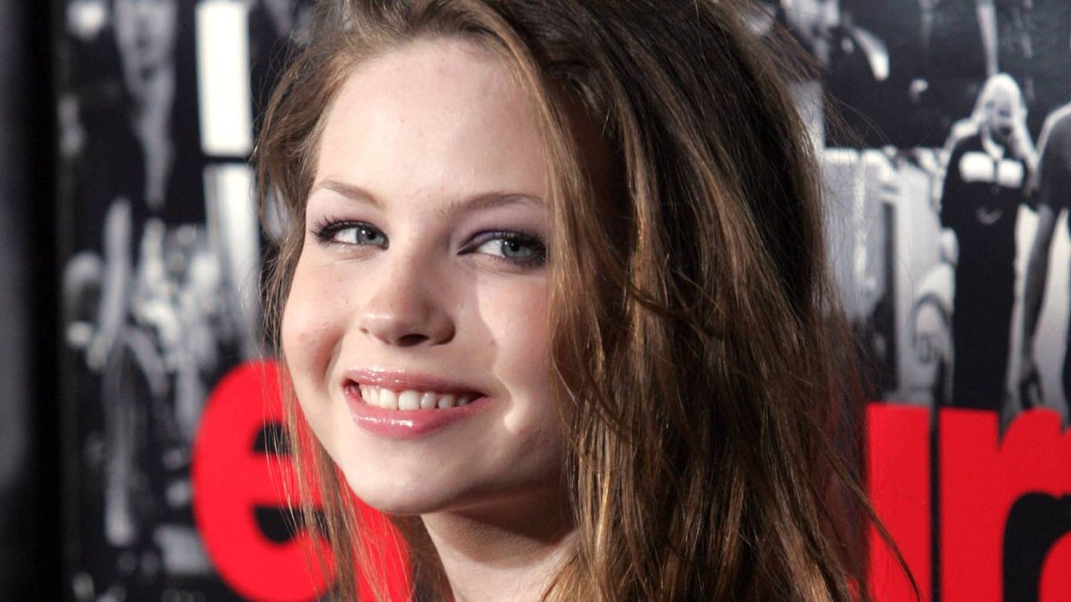 Original Lilo & Stitch Directors Pay Tribute To Lilo Star Daveigh Chase With Heartbreaking Art