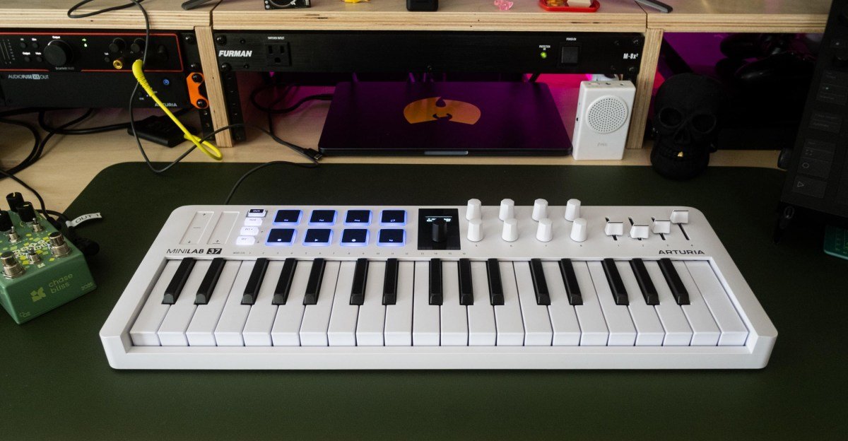 I’ve found the Goldilocks of portable MIDI controllers