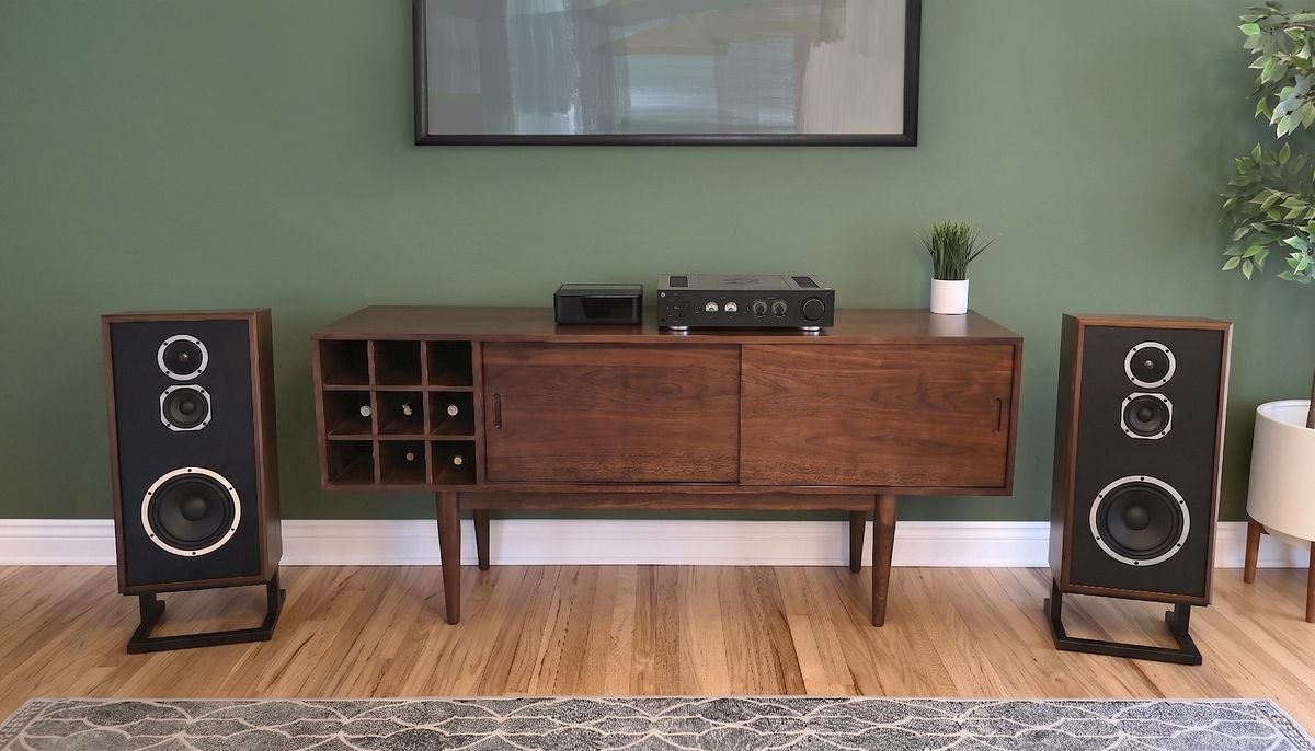'Finally, heritage-look speakers without the elite asking fee': KLH's Model Four floorstanders come with a decidedly retro 1970s price —and I want them