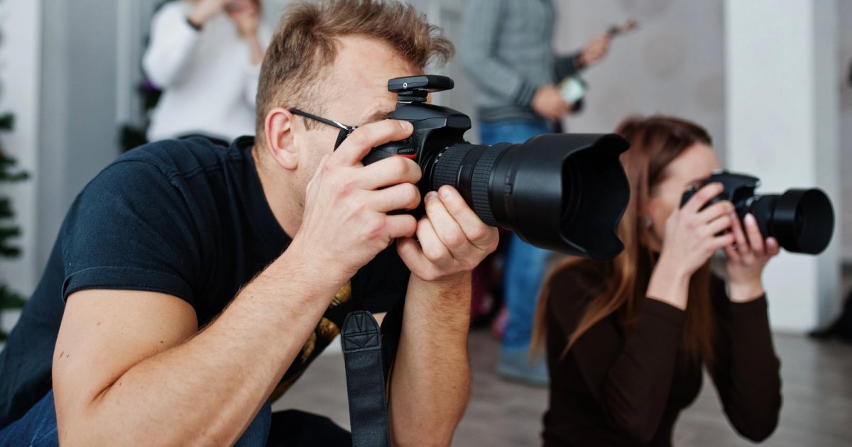 Study Reveals Gender Pay Gaps Among Freelance Photographers
