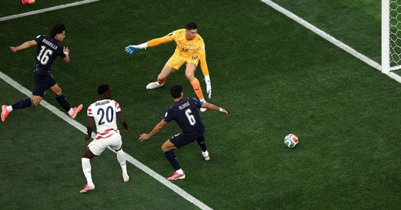 USA takes 1-0 lead against Paraguay after Bobadilla own goal in World Cup opener