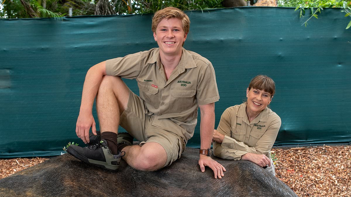 Robert Irwin reveals his surprising living arrangements at Australia Zoo: 'My alarm clock is tigers roaring'