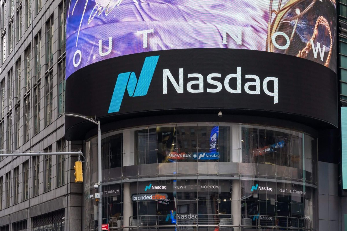 Why the Dow Soared 700 Points While Nasdaq Tumbled: Market Rotation Explained