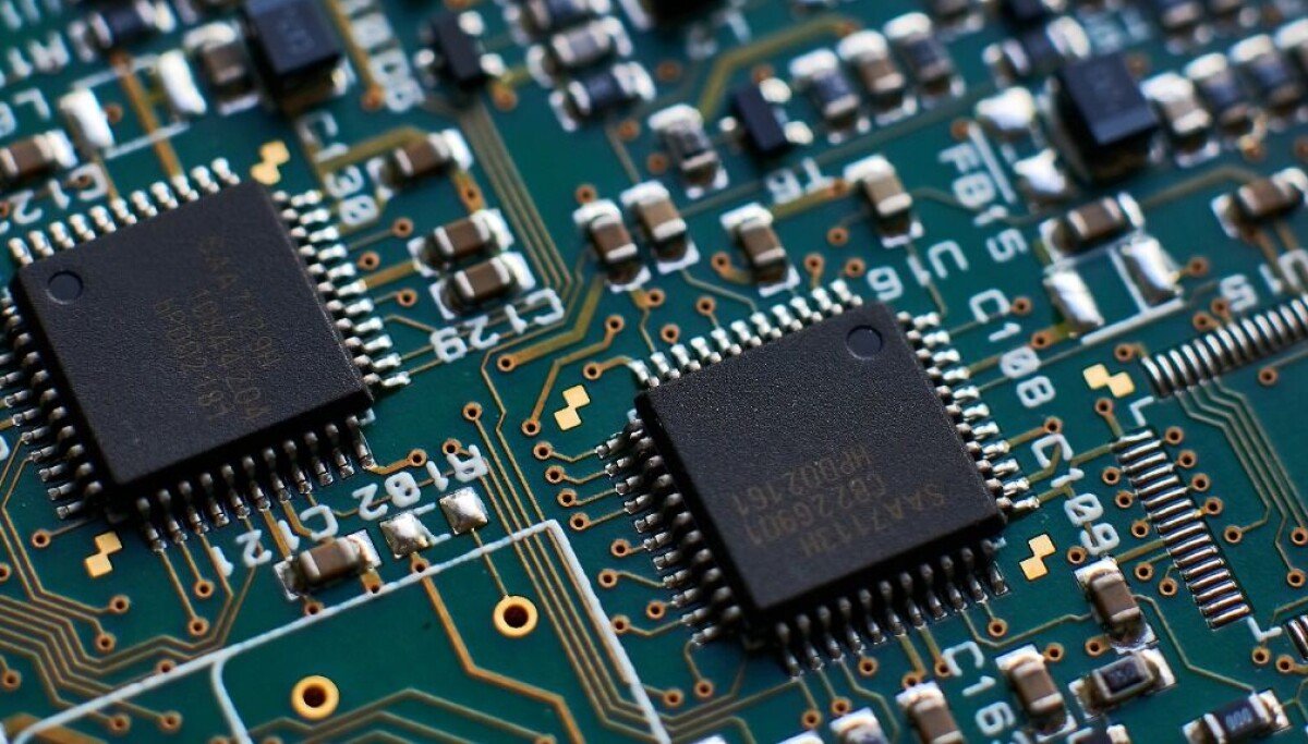 One man, two kernels, and a lot of RISC-V